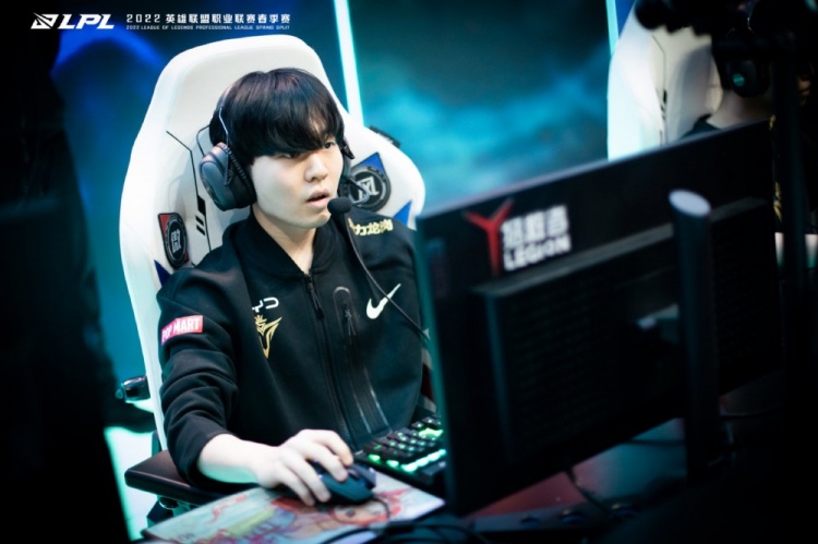 GEN鏖战BRO,Tarzan拿下关键大龙峡谷大战淘汰赛,成为赛场最大亮点的简单介绍 GEN鏖战BRO,Tarzan拿下关键大龙峡谷大战淘汰赛,成为赛场最大亮点的简单介绍