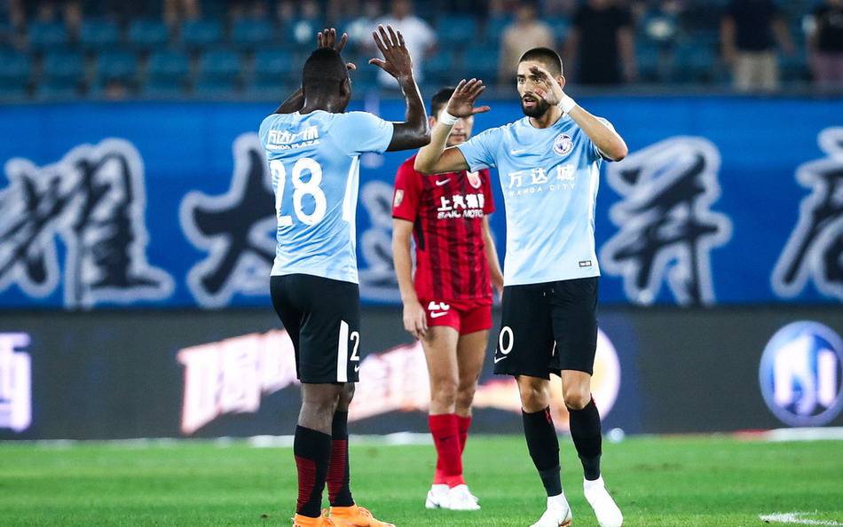 世俱杯决赛-关于大连一方击败对手，取得胜利的关键在于团队合作的信息