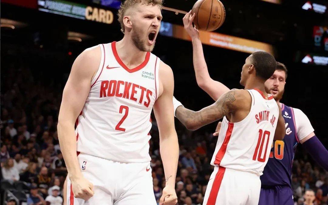 世俱杯决赛-赛季新星闪耀球场，风格各异展示才华惊艳众人